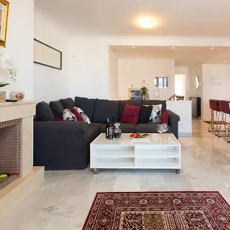 Puerto Banus Senorio De Aloha 3 Bed With Seaviews Apartment