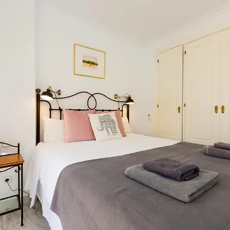 Apartment Puerto Banus Senorio De Aloha 3 Bed With Seaviews *