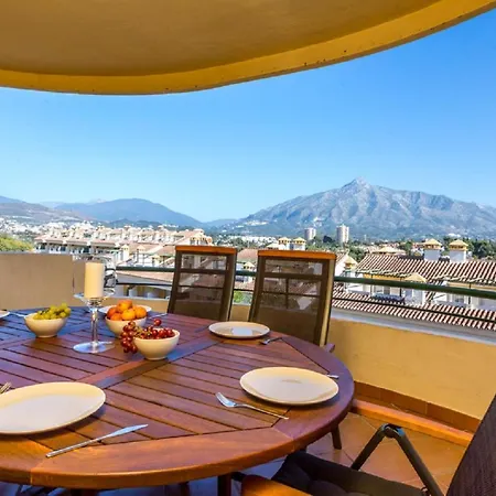Puerto Banus Senorio De Aloha 3 Bed With Seaviews *