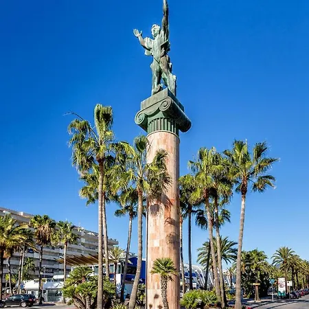 Puerto Banus Senorio De Aloha 3 Bed With Seaviews *