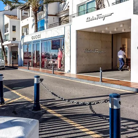 Puerto Banus Senorio De Aloha 3 Bed With Seaviews *
